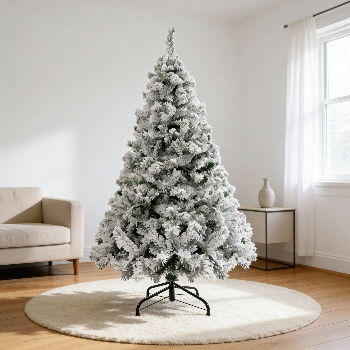 Snow Tipped Christmas Tree - Pelle & Sol